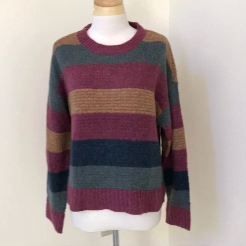 NWT! American Eagle medium pullover sweater